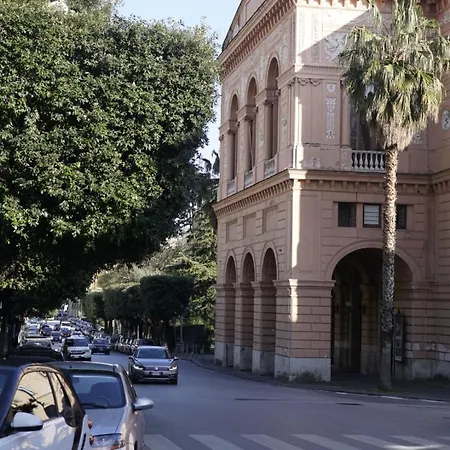 Al Teatro Verdi Luxury Apartment *